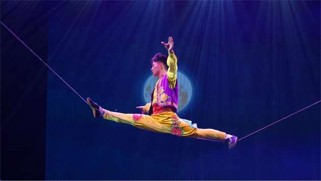Beijing Red Theatre Acrobatic Show