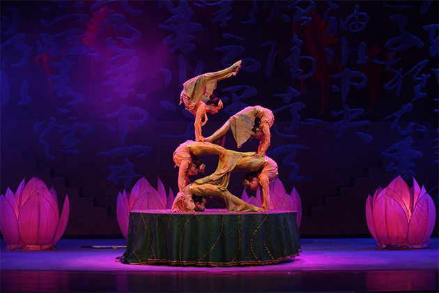 Beijing Red Theatre Acrobatic Show